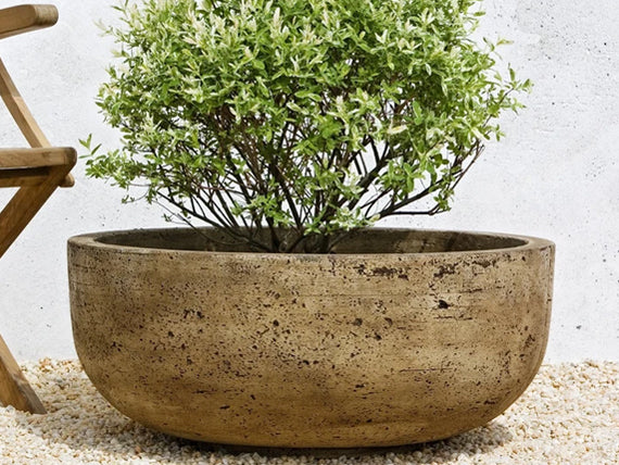 http://www.soothingcompany.com/cdn/shop/articles/mesa_large_garden_planter.png?v=1678785183